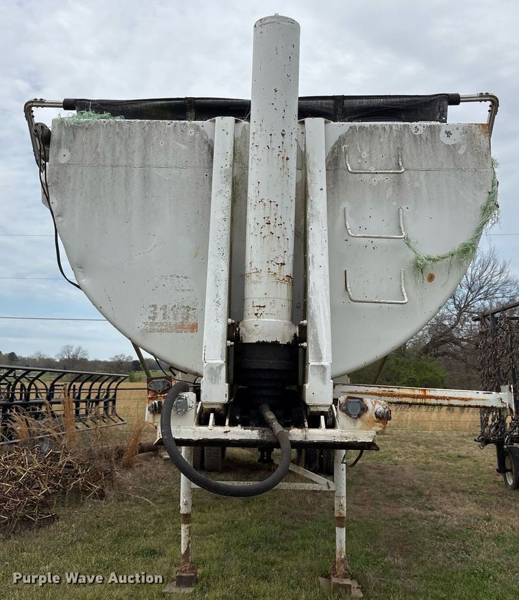 image for item OB9562 1997 Ranch end dump trailer 
