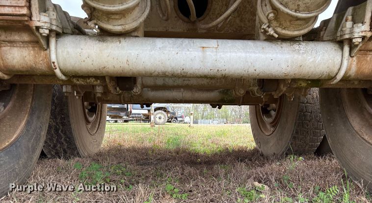 image for item OB9562 1997 Ranch end dump trailer 