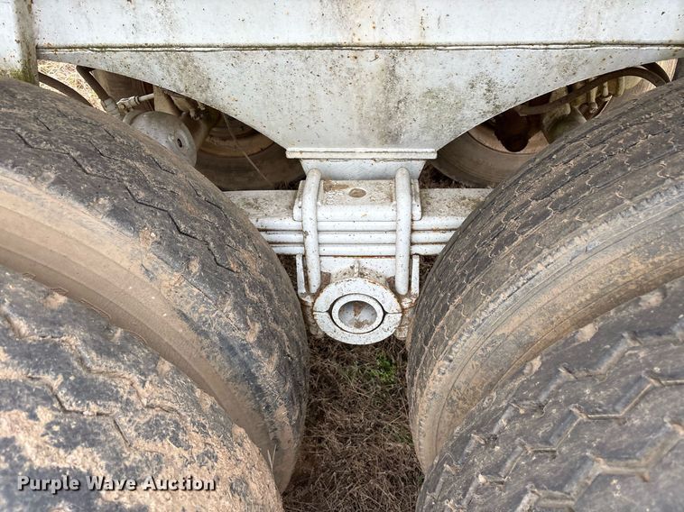 image for item OB9562 1997 Ranch end dump trailer 