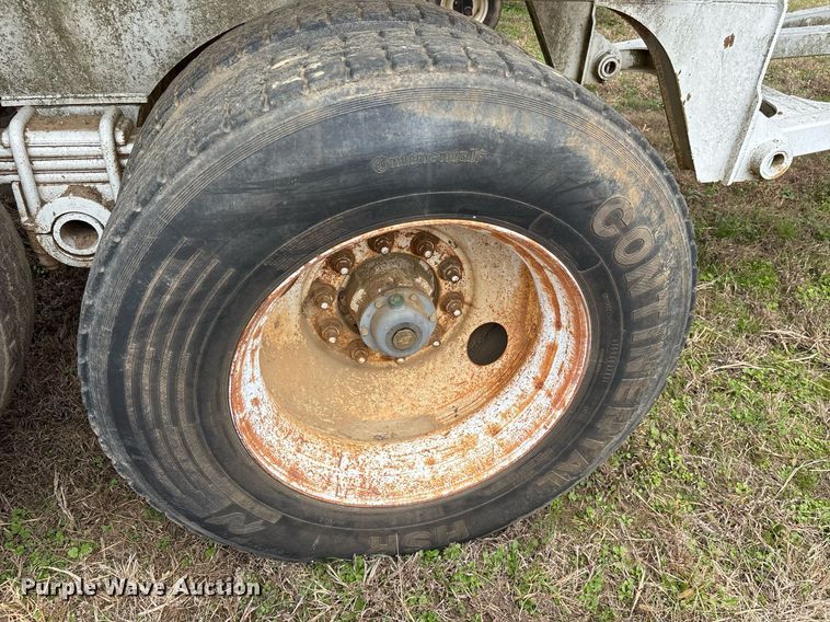 image for item OB9562 1997 Ranch end dump trailer 