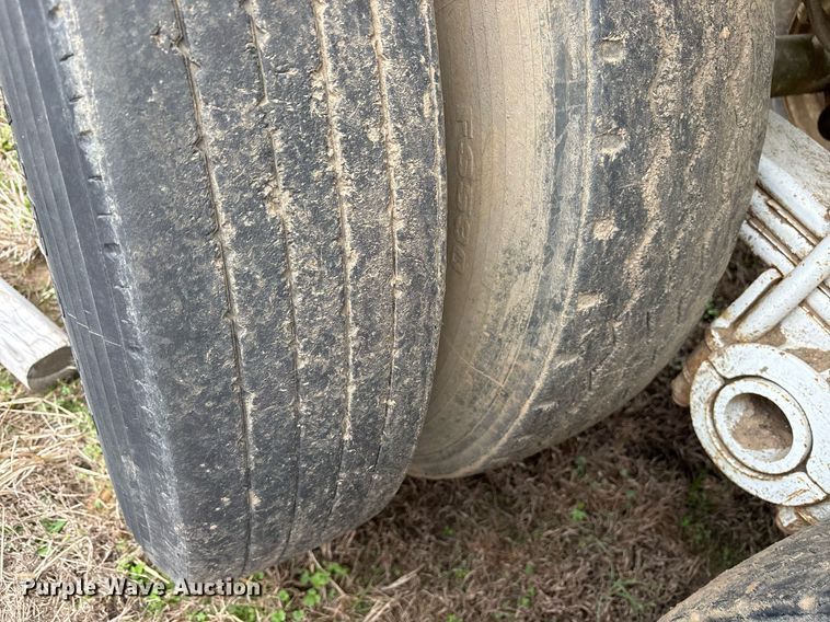 image for item OB9562 1997 Ranch end dump trailer 