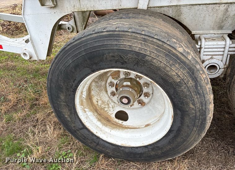 image for item OB9562 1997 Ranch end dump trailer 