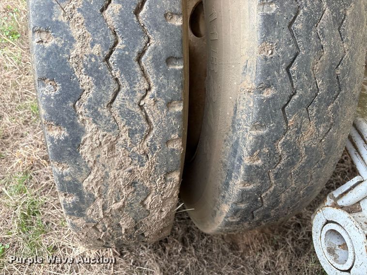 image for item OB9562 1997 Ranch end dump trailer 