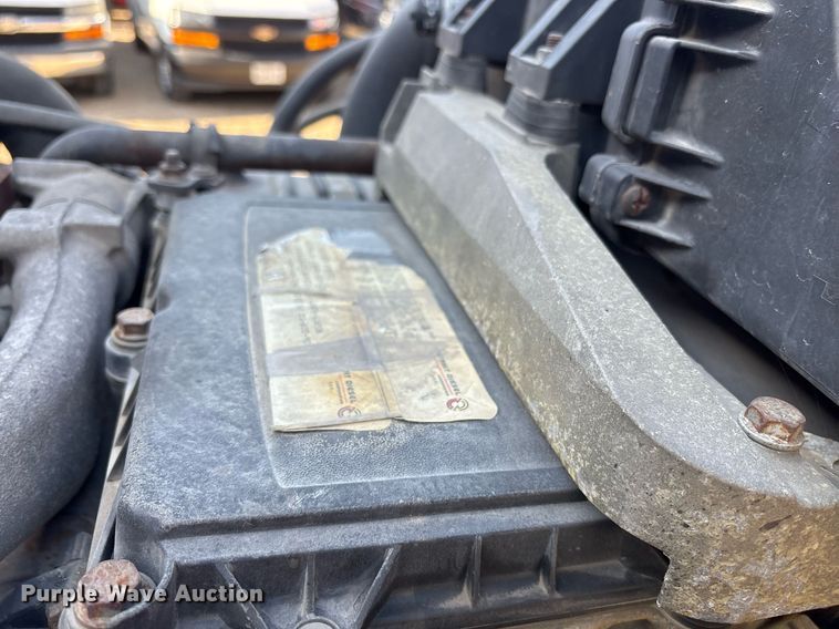 image for item OK9452 2010 Freightliner Cascadia semi truck