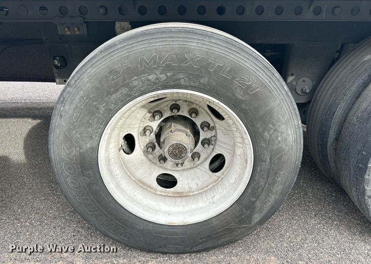 image for item YA0011 2023 Hyundai Translead dry van trailer