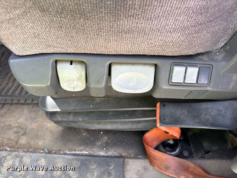 image for item YA0370 2018 Freightliner Cascadia semi truck