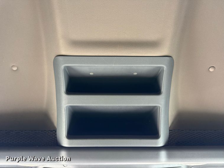 image for item YA0370 2018 Freightliner Cascadia semi truck