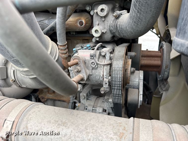 image for item YA0370 2018 Freightliner Cascadia semi truck