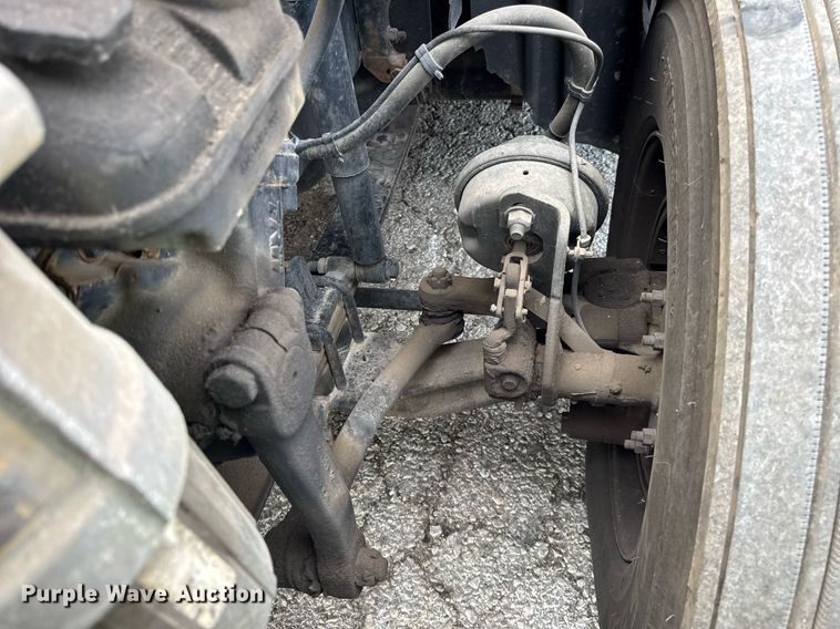 image for item YA0370 2018 Freightliner Cascadia semi truck