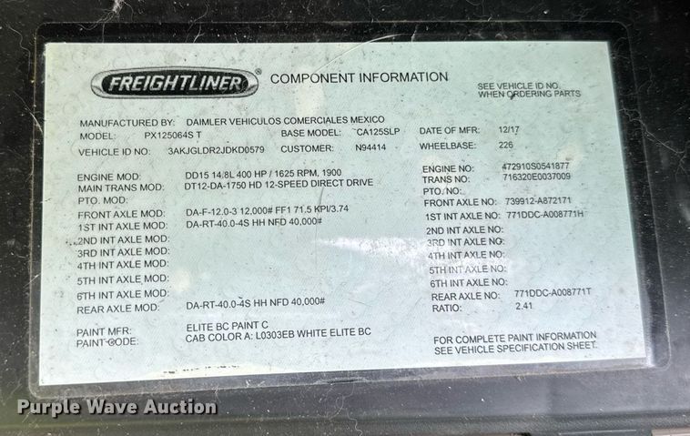 image for item YA0370 2018 Freightliner Cascadia semi truck
