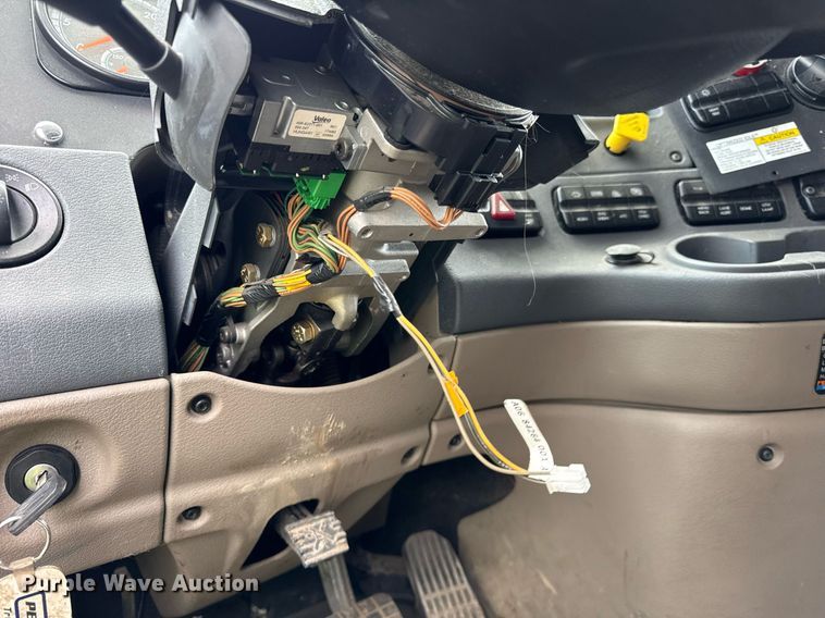 image for item YA0371 2018 Freightliner Cascadia semi truck