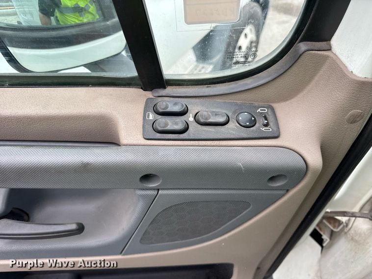 image for item YA0371 2018 Freightliner Cascadia semi truck