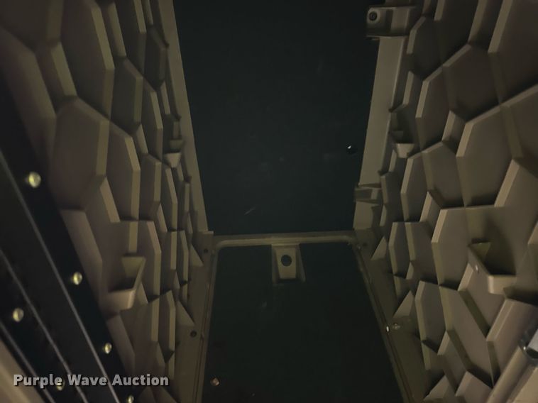 image for item YA0371 2018 Freightliner Cascadia semi truck