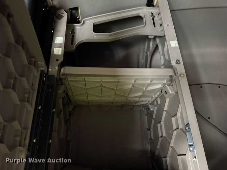 image for item YA0371 2018 Freightliner Cascadia semi truck