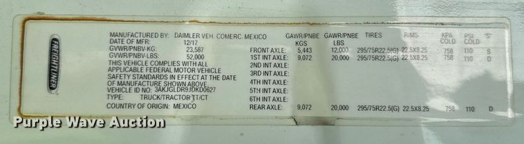 image for item YA0371 2018 Freightliner Cascadia semi truck