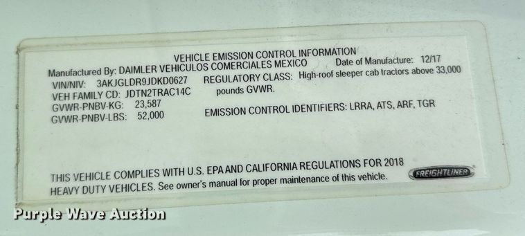 image for item YA0371 2018 Freightliner Cascadia semi truck