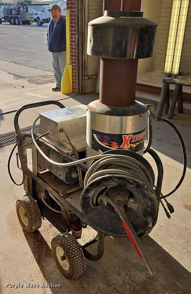 image for item DT7646 Alkota 420X4XUL hot pressure washer