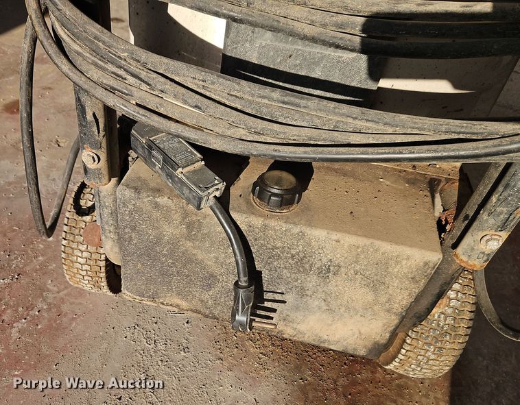 image for item DT7646 Alkota 420X4XUL hot pressure washer