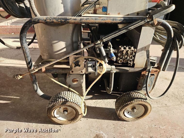 image for item DT7646 Alkota 420X4XUL hot pressure washer