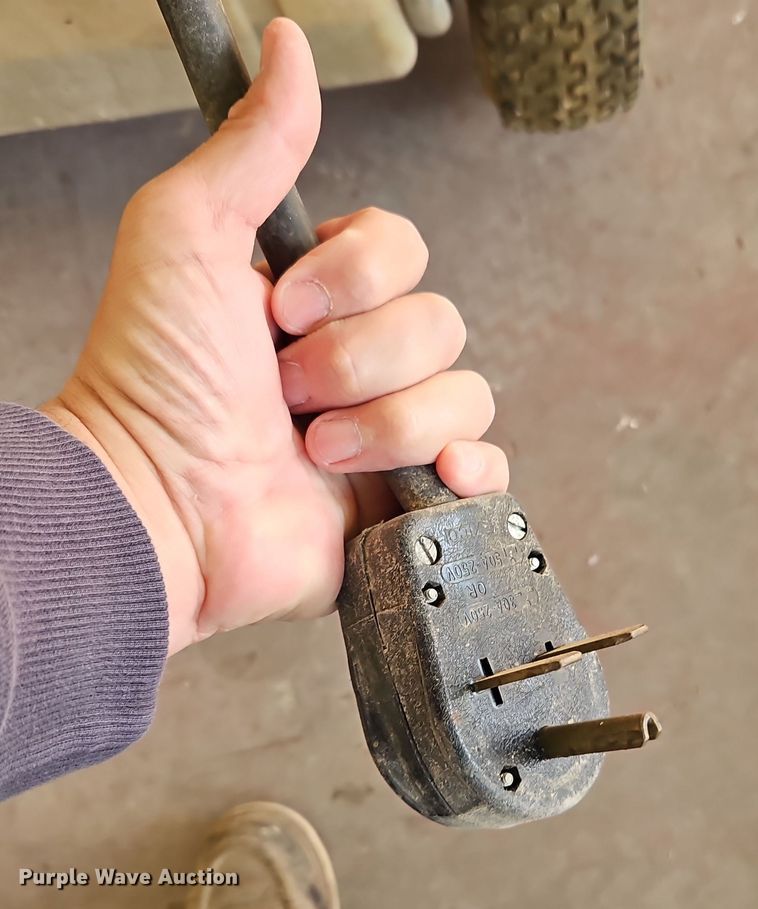 image for item DT7647 Hydrogen Tek HD20004E2G hot pressure washer