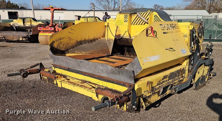 image for item DT7648 Bomag BF815 paver