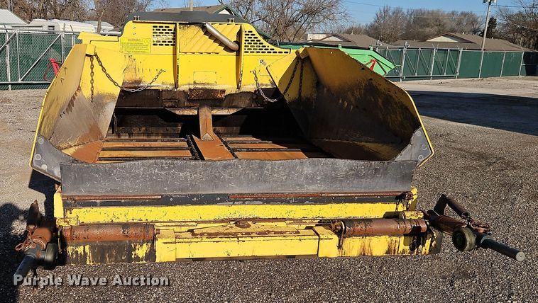 image for item DT7648 Bomag BF815 paver