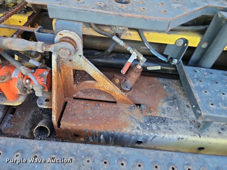 image for item DT7648 Bomag BF815 paver