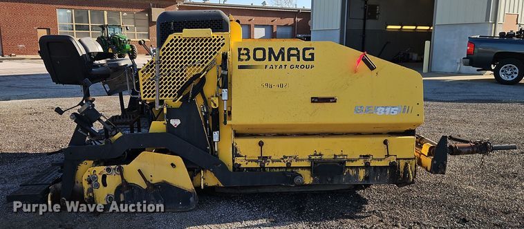 image for item DT7648 Bomag BF815 paver