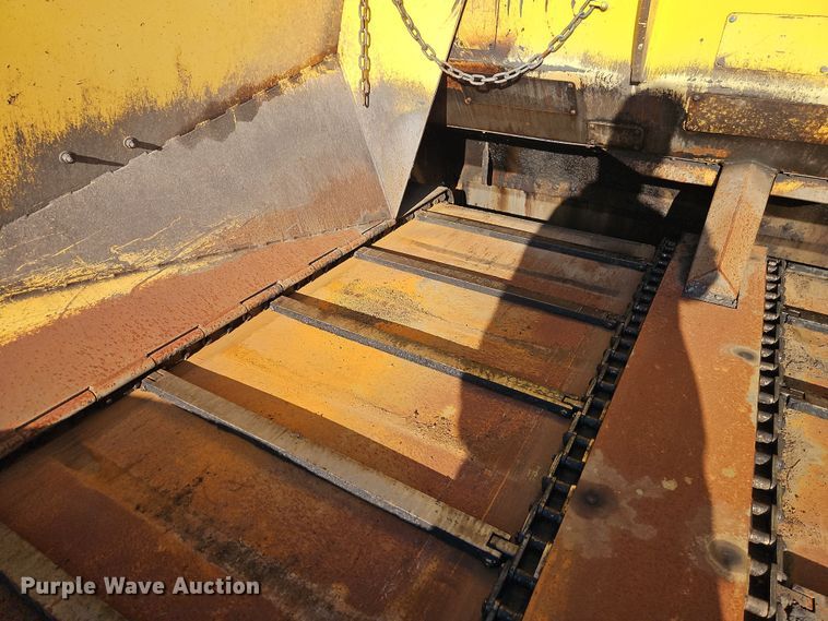 image for item DT7648 Bomag BF815 paver