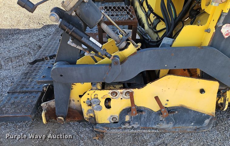 image for item DT7648 Bomag BF815 paver