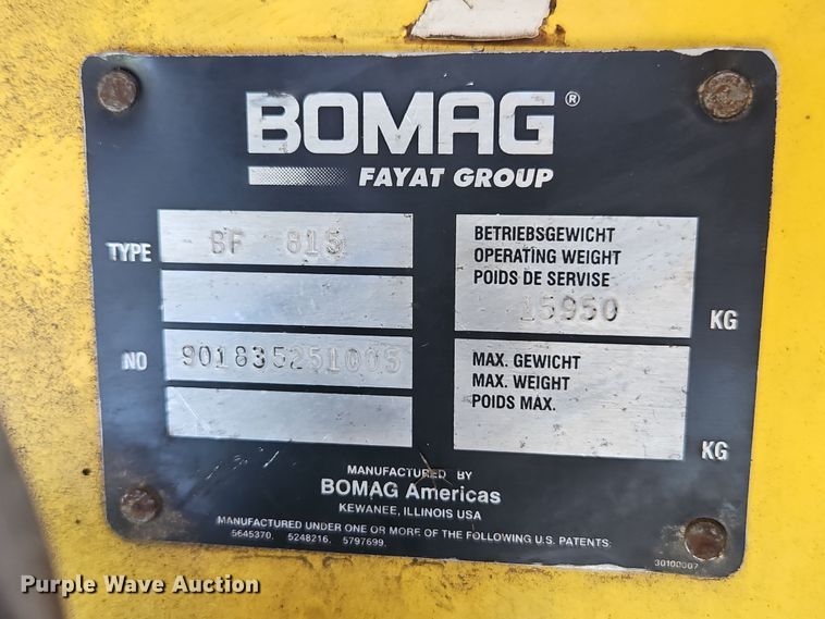 image for item DT7648 Bomag BF815 paver