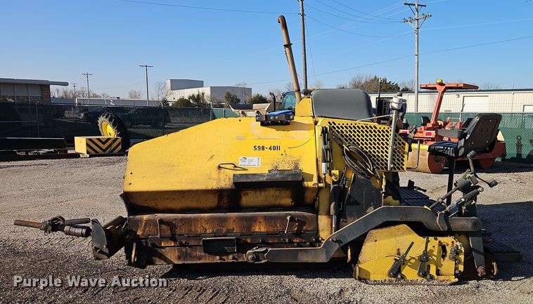 image for item DT7649 Bomag BF815 paver