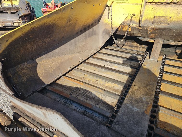 image for item DT7649 Bomag BF815 paver