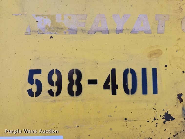 image for item DT7649 Bomag BF815 paver