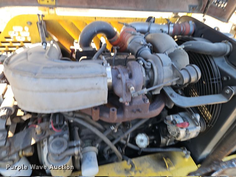 image for item DT7649 Bomag BF815 paver