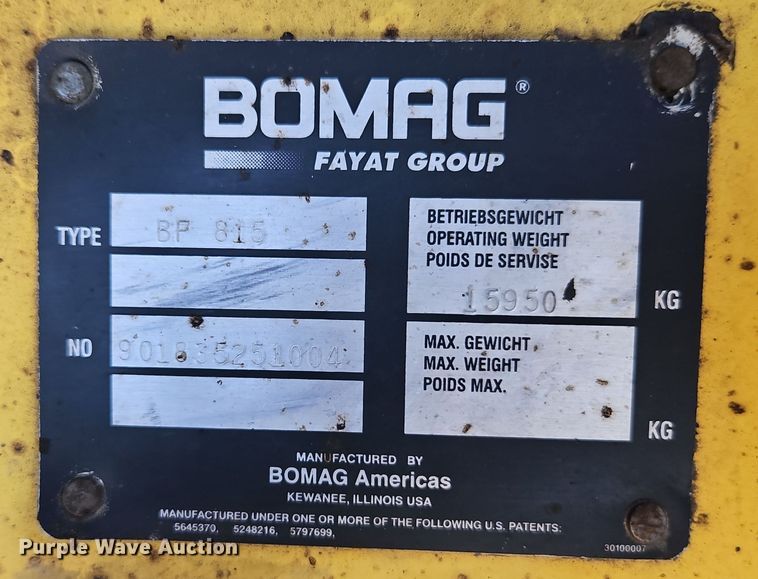 image for item DT7649 Bomag BF815 paver