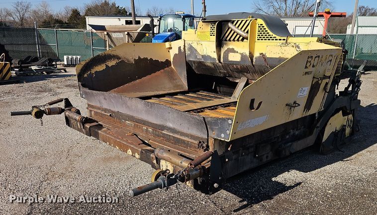 image for item DT7650 Bomag BF815 paver