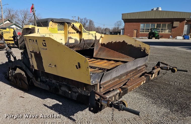 image for item DT7650 Bomag BF815 paver