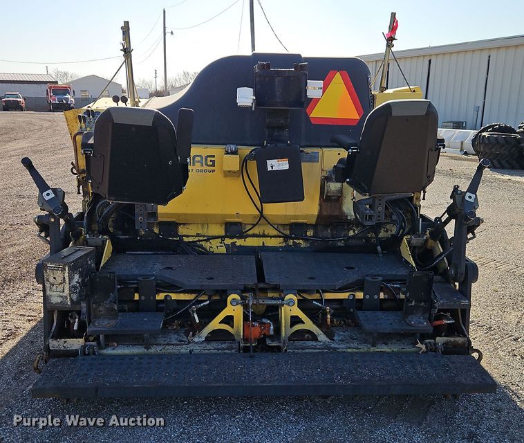 image for item DT7650 Bomag BF815 paver