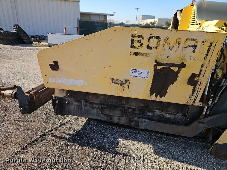 image for item DT7650 Bomag BF815 paver