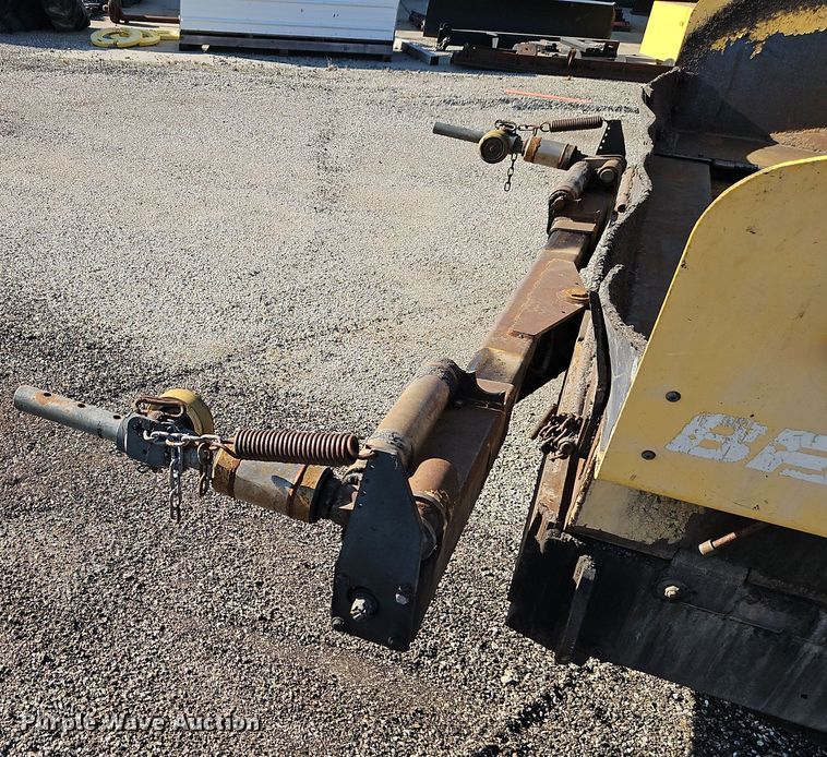 image for item DT7650 Bomag BF815 paver