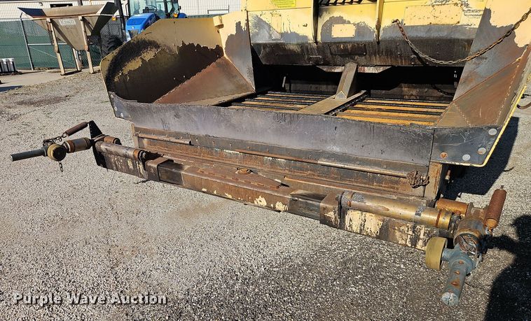 image for item DT7650 Bomag BF815 paver