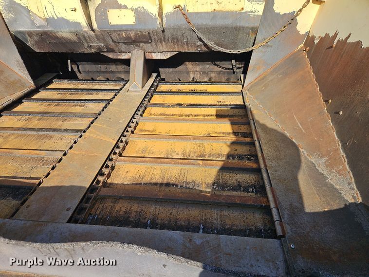 image for item DT7650 Bomag BF815 paver