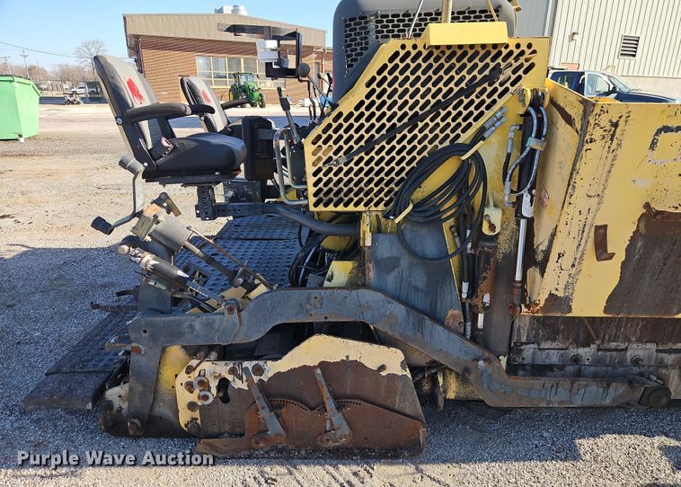 image for item DT7650 Bomag BF815 paver