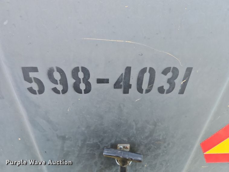 image for item DT7650 Bomag BF815 paver