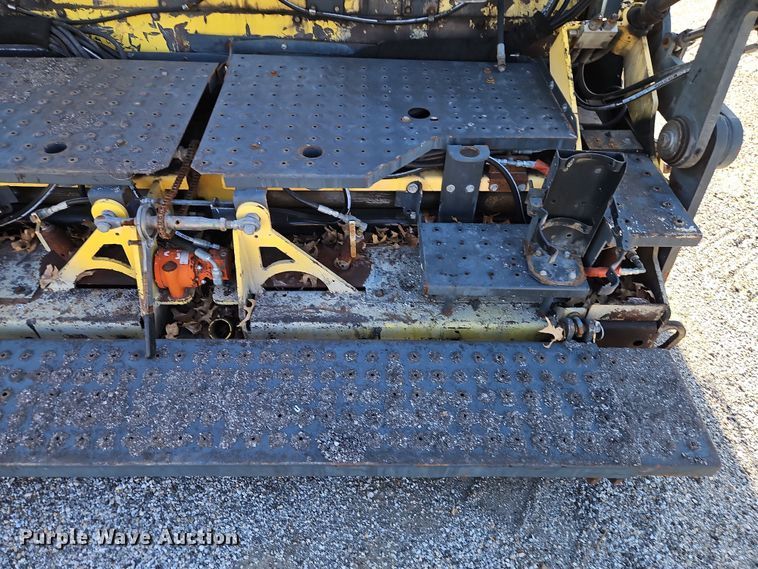 image for item DT7650 Bomag BF815 paver