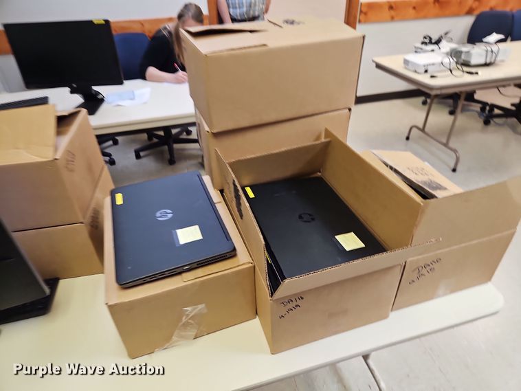 image for item DT7651 (33) laptops