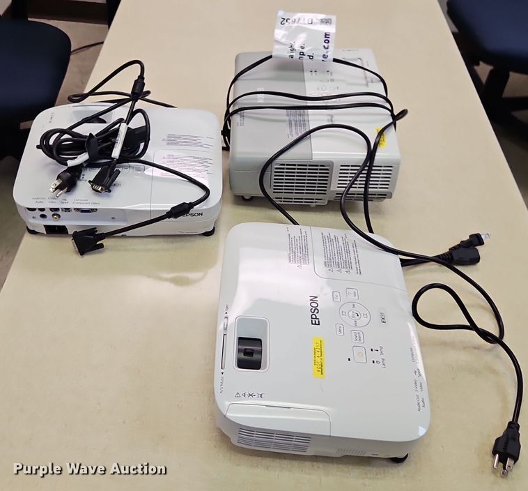 image for item DT7652 EPSON (3) Epson projectors 