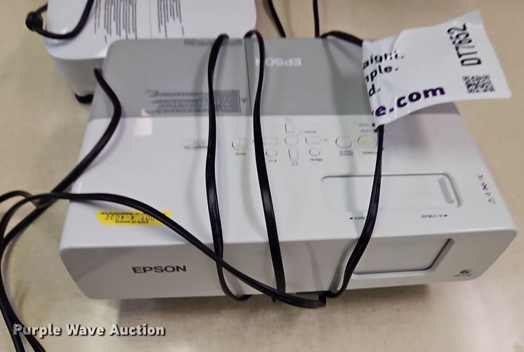 image for item DT7652 EPSON (3) Epson projectors 