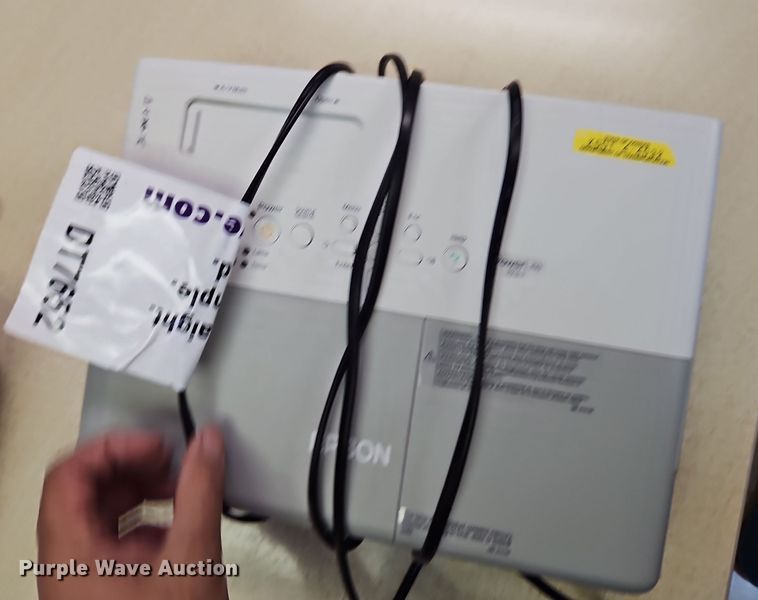 image for item DT7652 EPSON (3) Epson projectors 